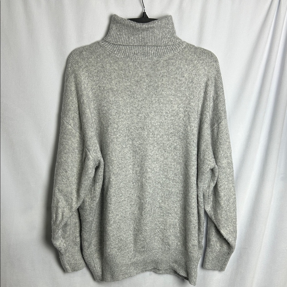 Calvin Klein Light Gray Knit Sweater
